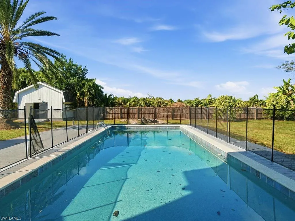 3 bed, 3.5 bath, 3152 sqft, $3,500 — Photo 2