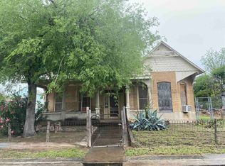 1402 Salinas Ave, Laredo, TX 78040