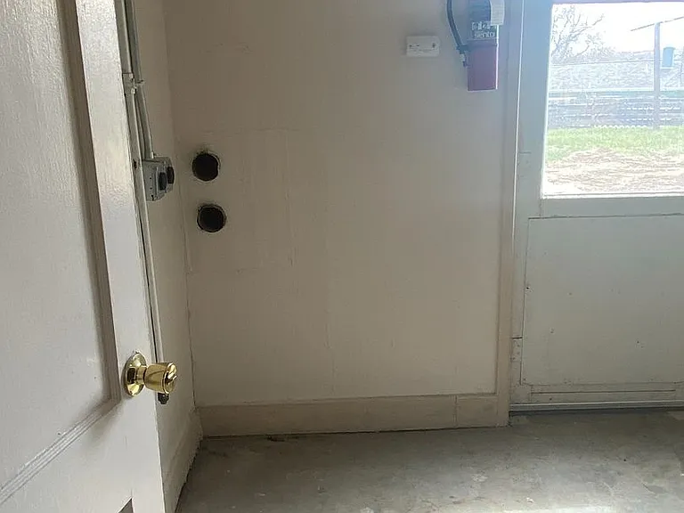 415 E Saint Patrick St — Photo 3