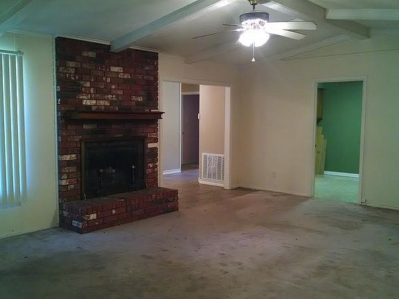 2nd image of 1090 County Road 3771
