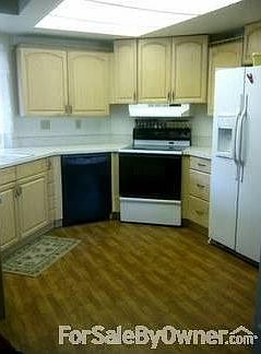 2nd image of 1224 Val Dr
