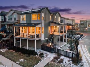 8872 Southurst St, Highlands Ranch, CO 80129