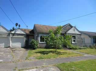 1204 S 6th Ave, Kelso, WA 98626