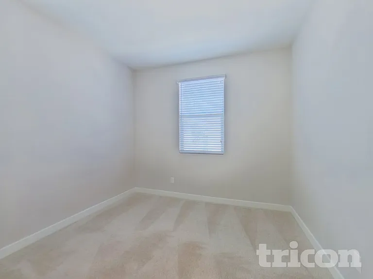 2929 N 28th St #7 — Photo 12