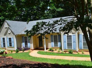 126 Sycamore Ln, Walhalla, SC 29691