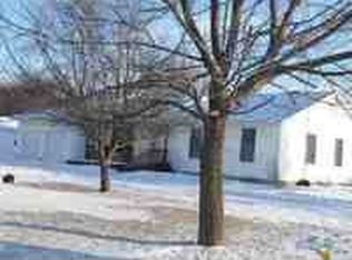 1307 10th St, Orion, IL 61273
