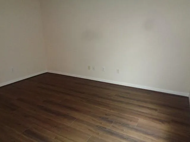6702 Castle Terrace Ct — Photo 32