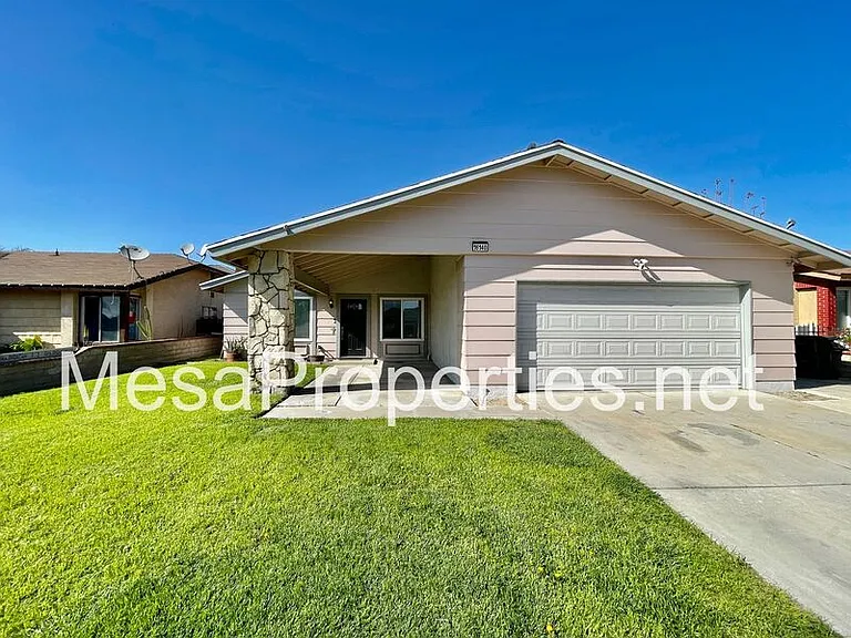 16140 Rosemary Dr — Photo 2