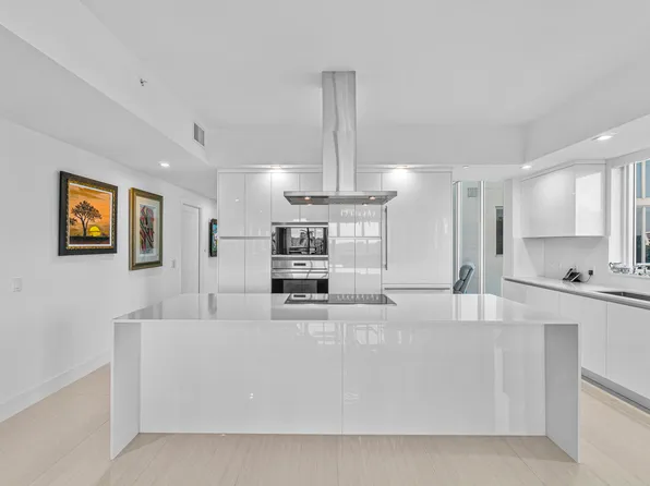 20155 Boca West Drive #C301, Boca Raton, FL 33434