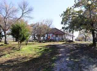 344 Peden Rd, Bellevue, TX 76228