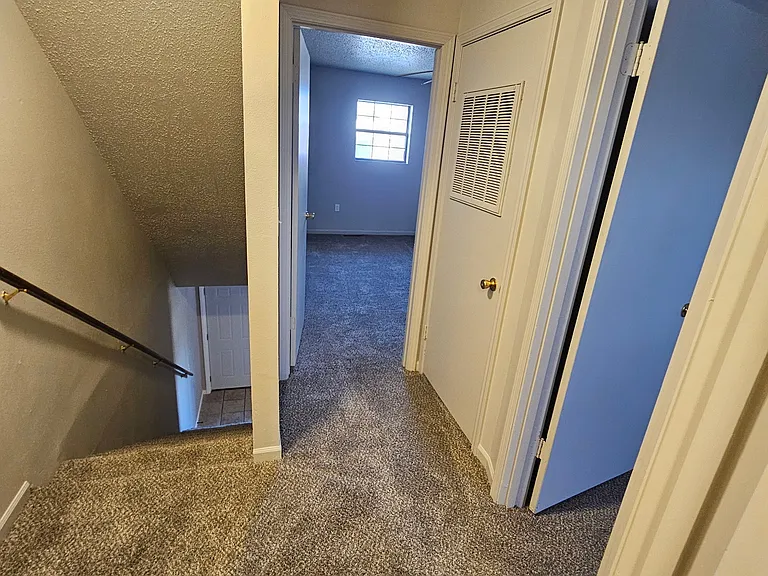 105 S 8th St #107 — Photo 8