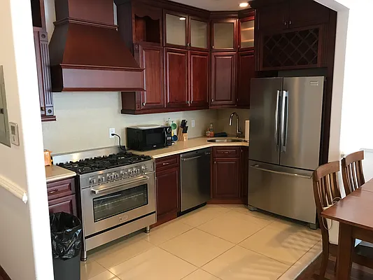 Rented by Compass | media 20