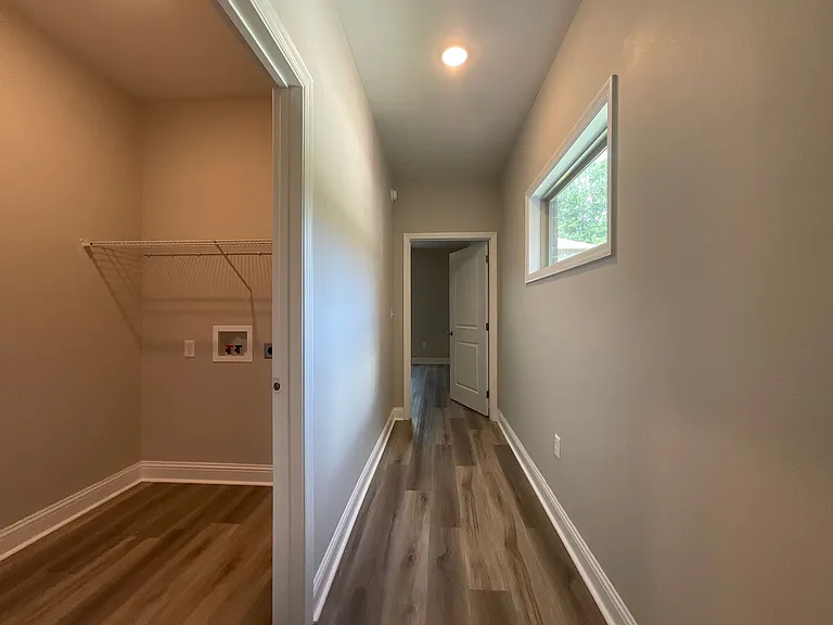 819 Ellis St — Photo 17
