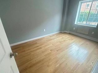 10843 48th Ave, Corona, NY 11368