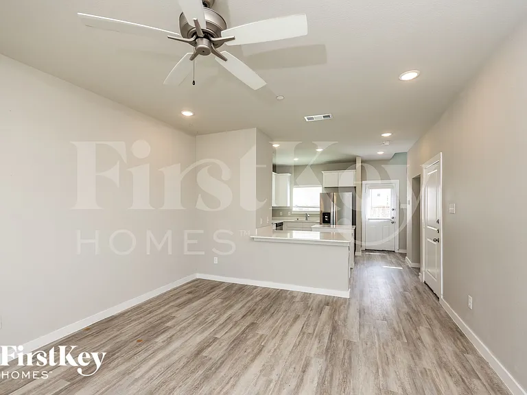 622 Ava Trl — Photo 5