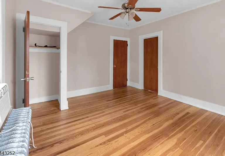 558 Argyle Ave #2 — Photo 6