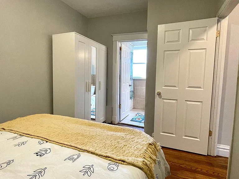 4564 Flad Ave #2E — Photo 11