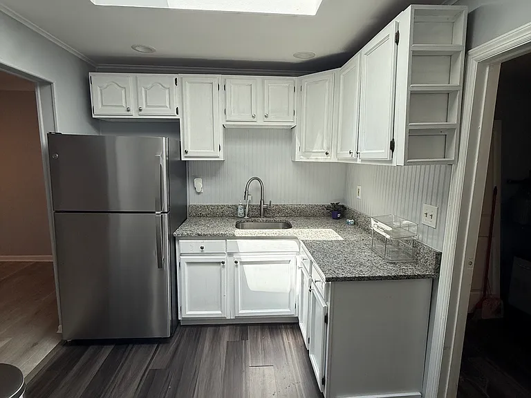 22 Hunters Ln #1 — Photo 3