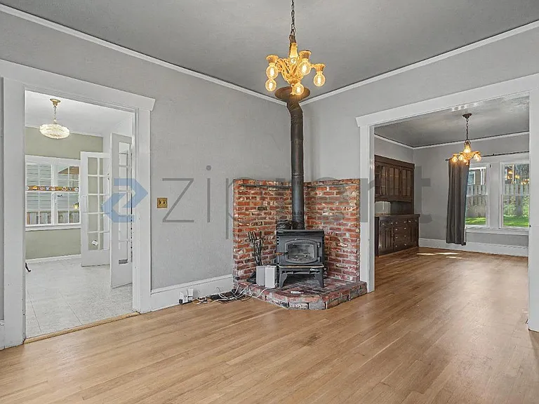 8612 SW 20th Ave — Photo 9