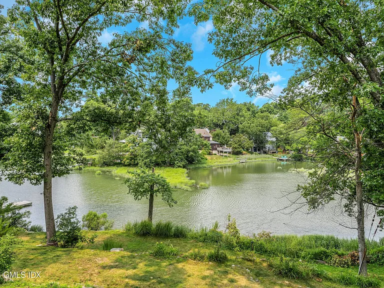 1 Hendrie Dr — Photo 5
