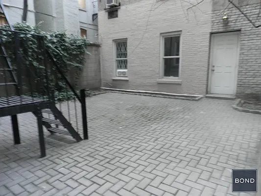 Rented by Bond New York | media 3