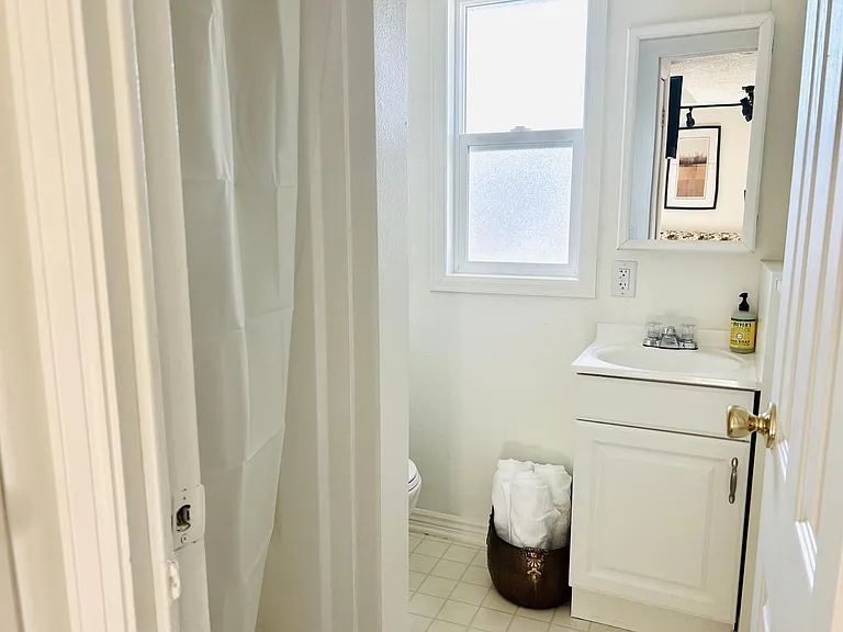 1032 Sycamore St #A — Photo 11