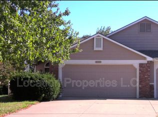 4717 Moundridge Ct, Lawrence, KS 66049
