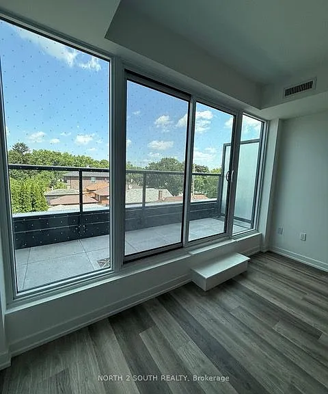6 Chartwell Rd #323 — Photo 13