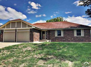 4232 SW Colly Creek Ct, Topeka, KS 66610