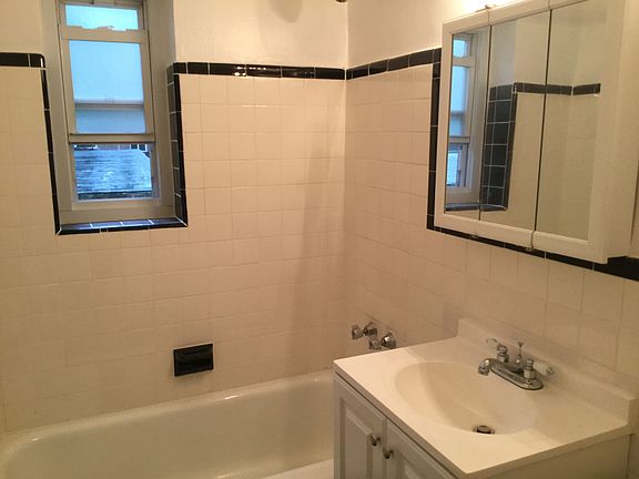 5th image of 21004 42nd Ave APT 1E