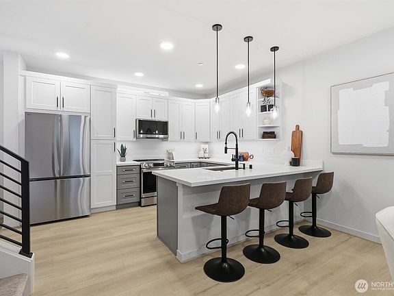 4th image of 14608 Corliss Avenue N #B