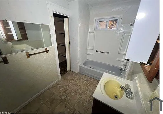4 bed, 1428 sqft, $1,800 — Photo 3