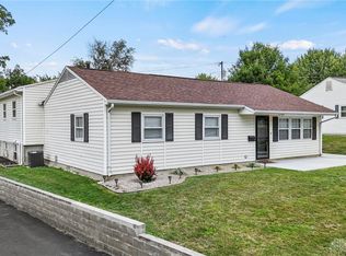 129 E Doris Dr, Fairborn, OH 45324