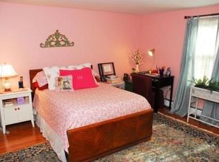 97 Olde Knoll Rd, Marion, MA 02738