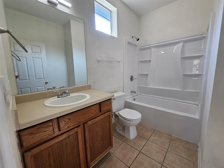304 Windridge Village Cv — Photo 21