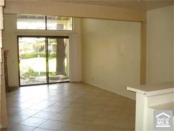 5th image of 700 E Lake Dr Unit 32