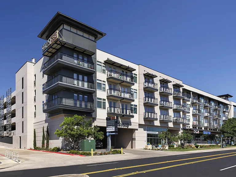 Haus 5350 — Photo 27