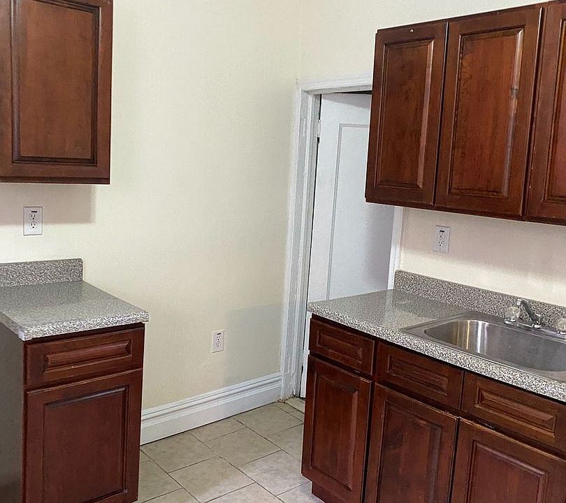 2nd image of 2684 Kennedy Blvd APT 17C
