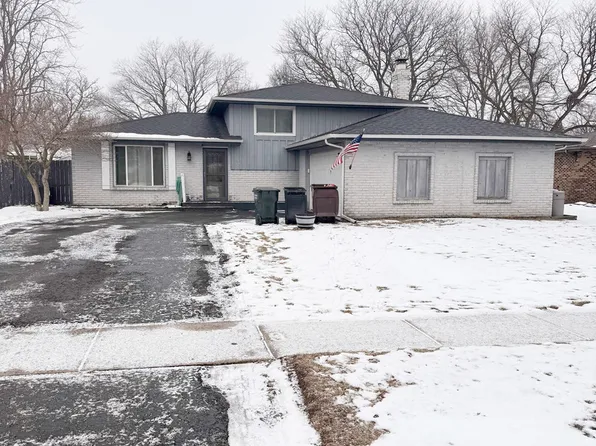 452 Manor Dr, Peotone, IL 60468