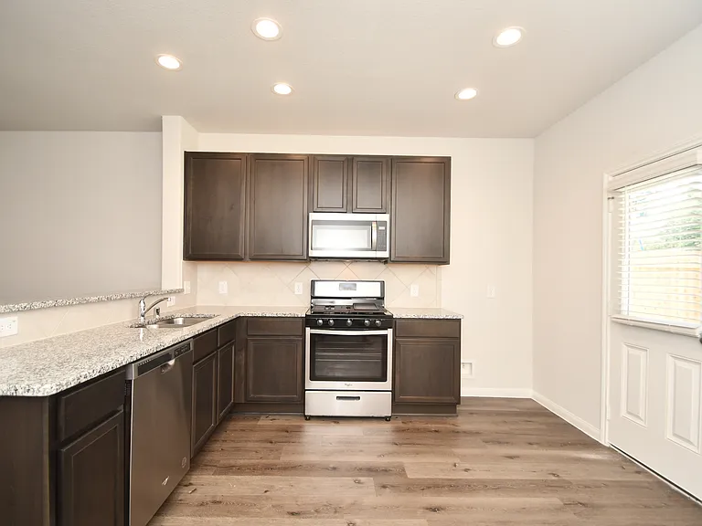 17419 Cuthbert St — Photo 12