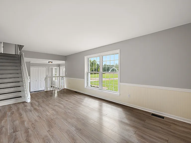 1442 Riley Center Rd — Photo 17