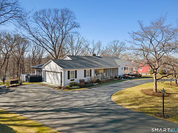 2nd image of 7 Bonneville Street