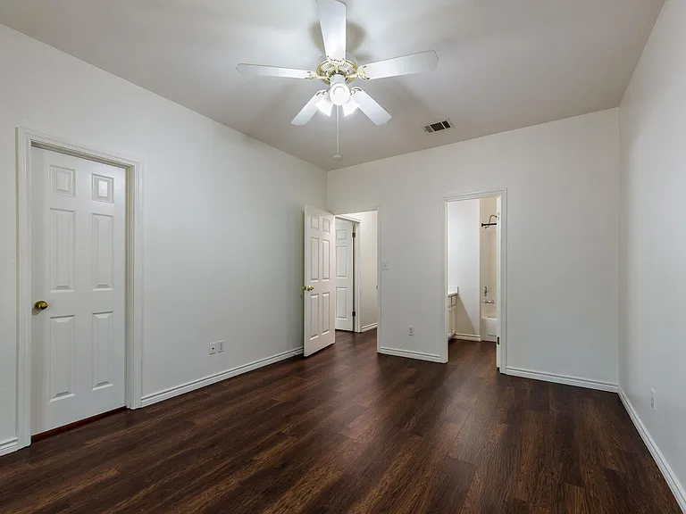 8708 Weiser Dr #B — Photo 16