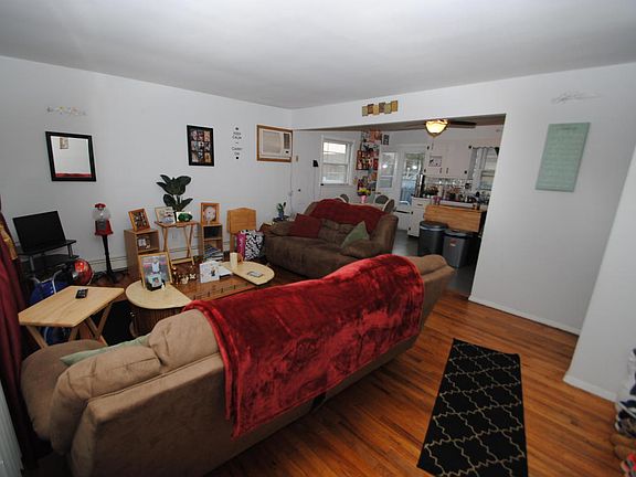 4th image of 3468 Bergen Ave