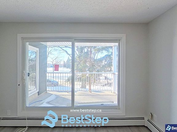 5th image of 10837 117th St NW #203