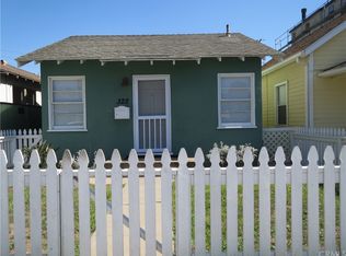 322 3rd St, Huntington Beach, CA 92648