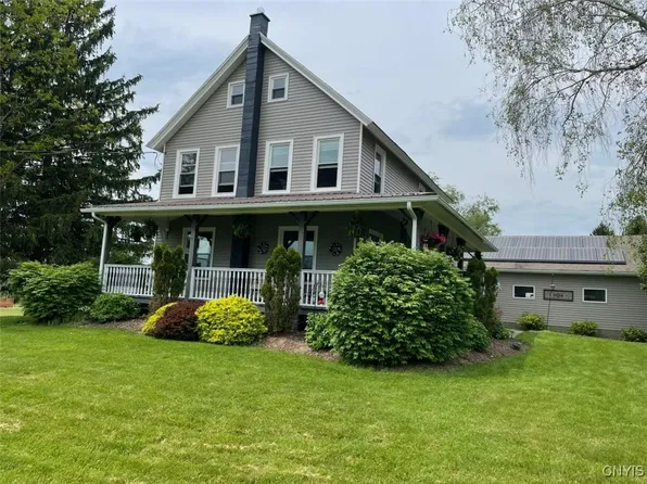 707 W End Rd, Little Falls, NY 13365