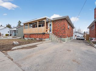 43 Carleton St, Kingston, ON K7K 4E7