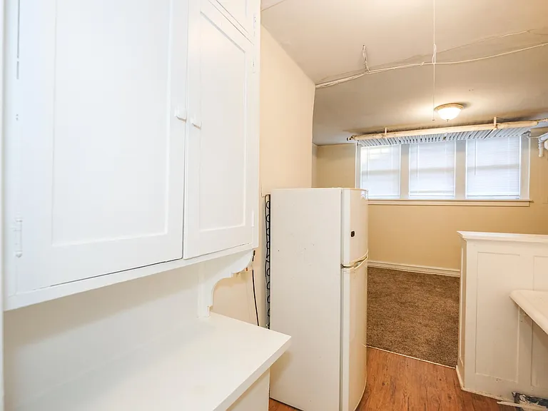 Santa Rosa Apartments — Photo 10