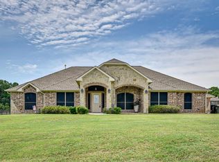 104 Imperial Mammoth Valley Ln, Weatherford, TX 76085